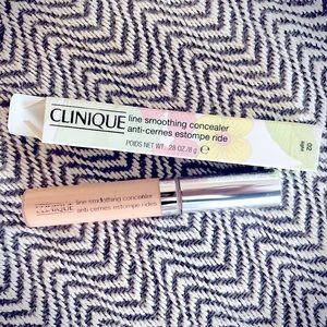 Clinique Line Smoothing Concealer Light 02